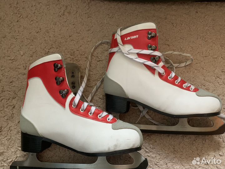 Коньки фигурные женские