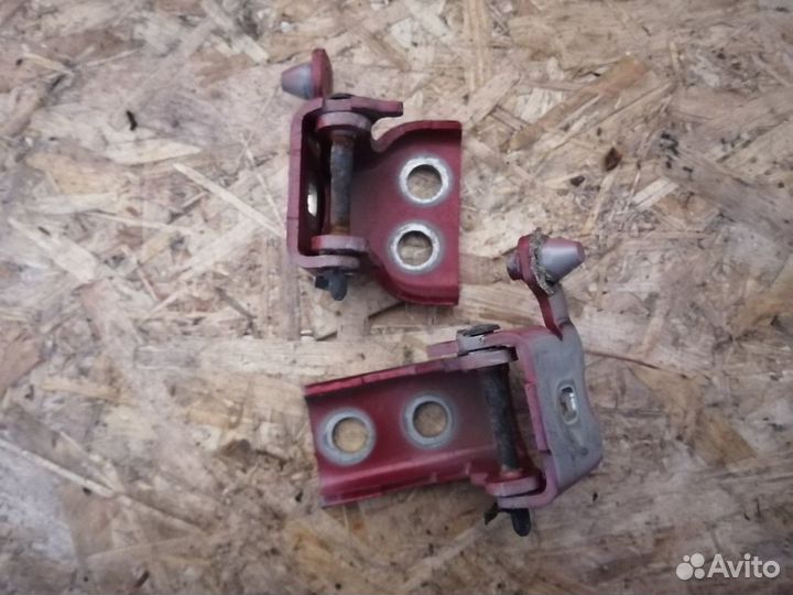 Петля Двери Пежо 308