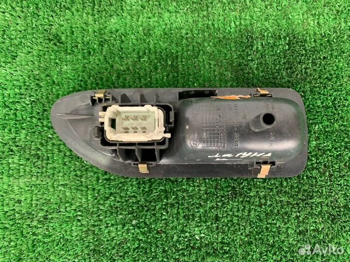 Блок управления стеклоподъемниками Renault Laguna