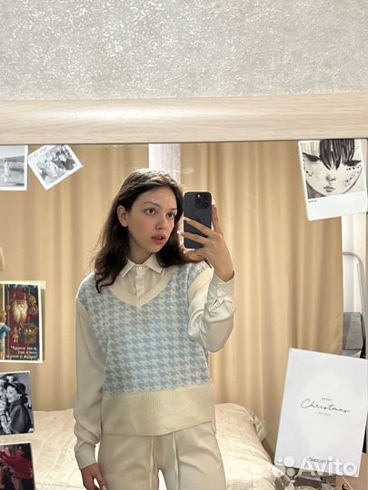 Жилетка женская вязаная