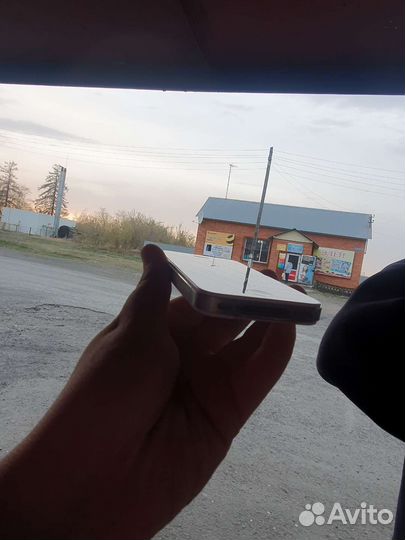 Дисплей на iPhone 4S