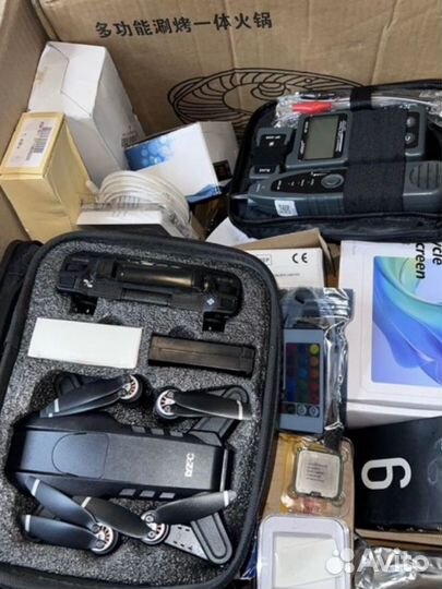 Подарок коробка с электроникой