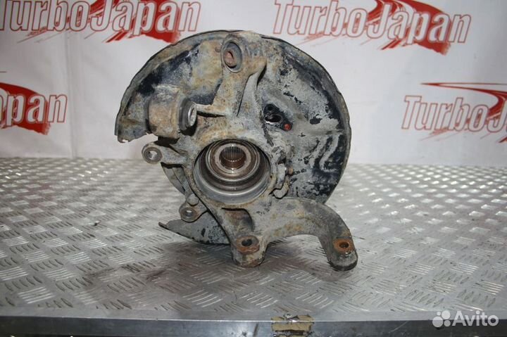 Ступица кулак задний правый Toyota Aristo JZS161