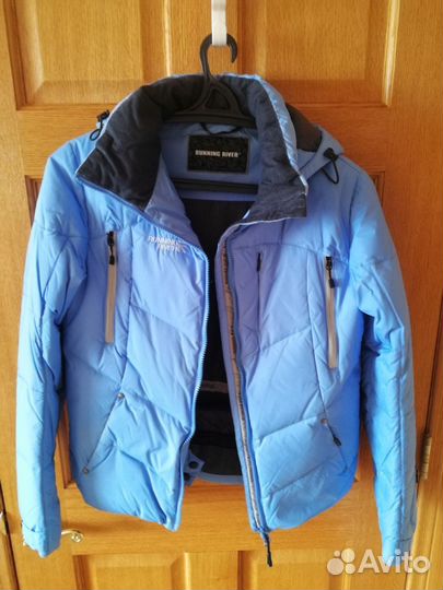 Зимний женский пуховик