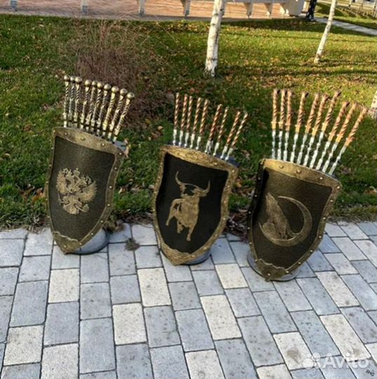 Подставка под шампуры Щит