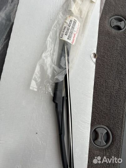 Задний дворник тлк 200