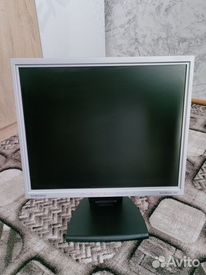 Монитор Samsung 17 дюймов