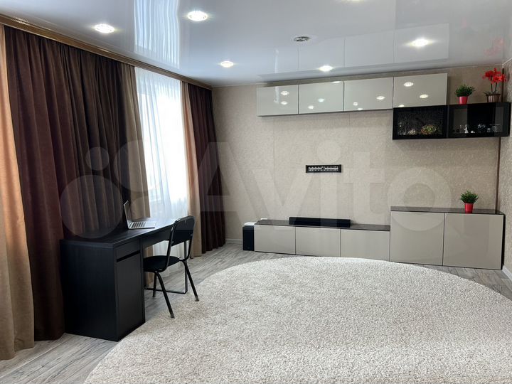 3-к. квартира, 74 м², 2/2 эт.