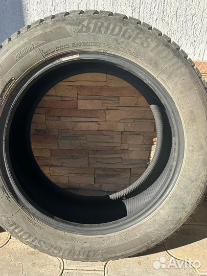 Bridgestone Blizzak DM-V3 235/55 R18 100
