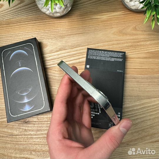 iPhone 12 Pro Max, 256 ГБ