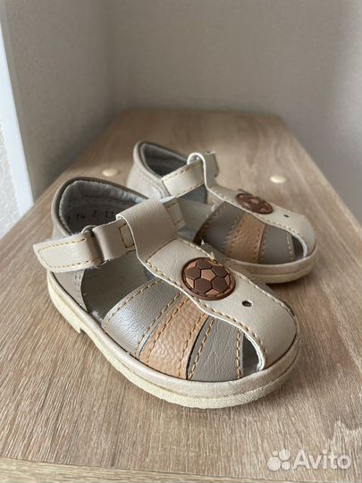 Сандали детские