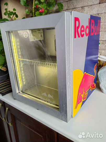 Холодильная витрина бу настольная барная