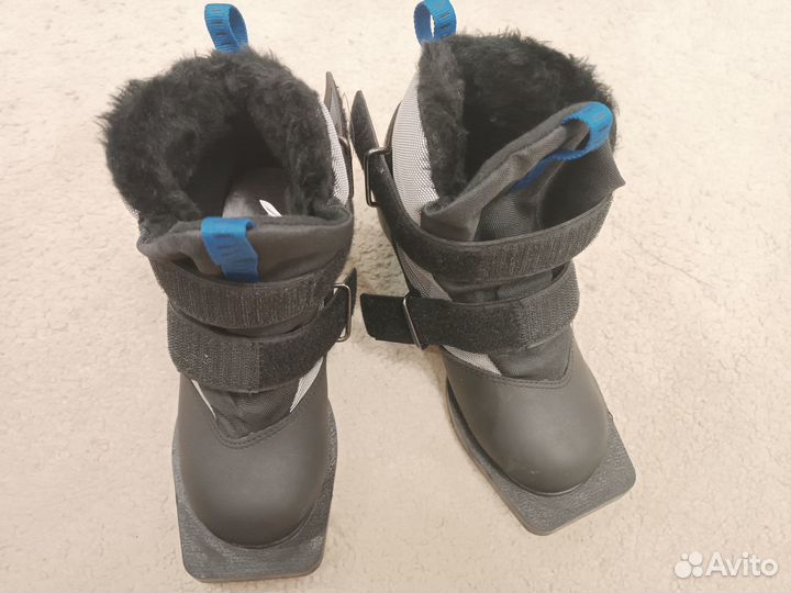 Ботинки для беговых лыж детские