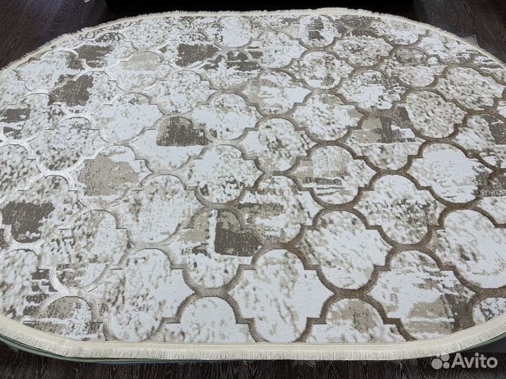 Ковер 1.6х2.3м