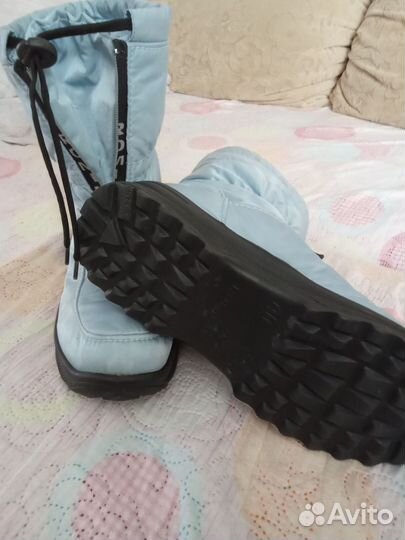 Дутики женские зимние