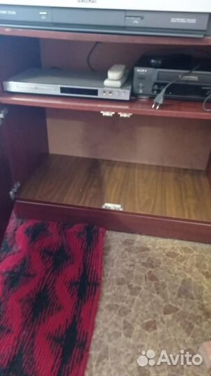 Тумба под телевизор