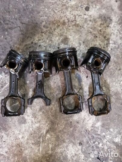 Шатун с поршнем Санг Енг Кайрон D20DT