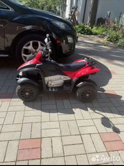 Детский квадроцикл на аккумуляторе Dooma