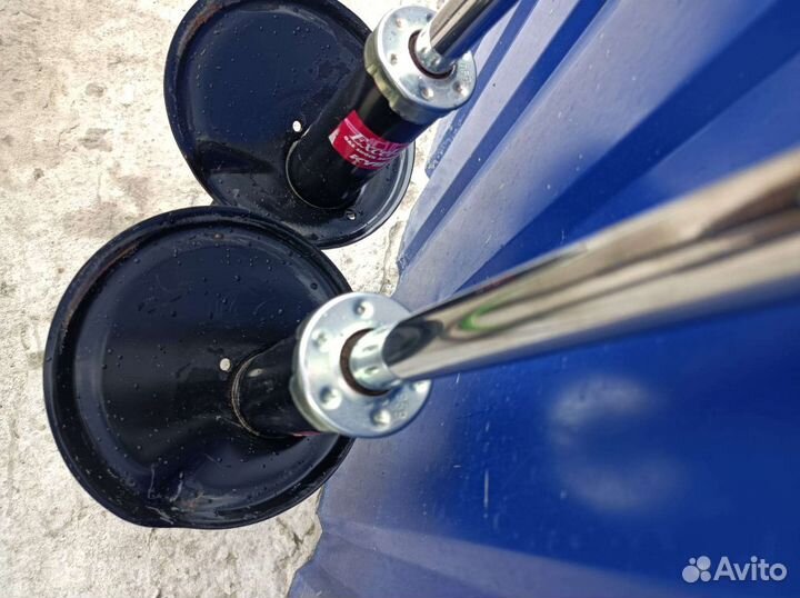 Передние стойки на renault duster