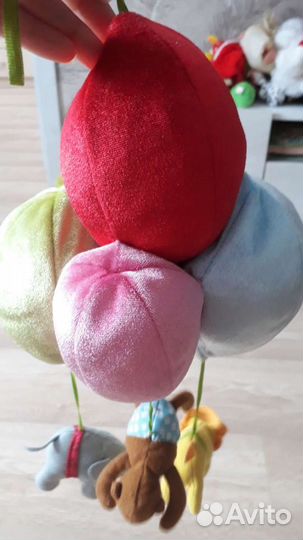 Мобиль и подвесные игрушки в коляску, кроватку