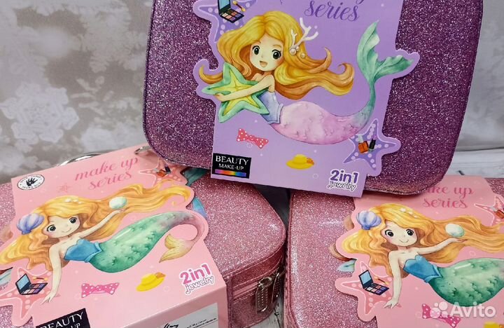 Косметика для девочек в боксе