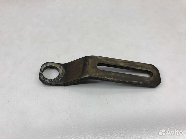 Кронштейн генератора Daewoo Nexia N100 2007 г.в