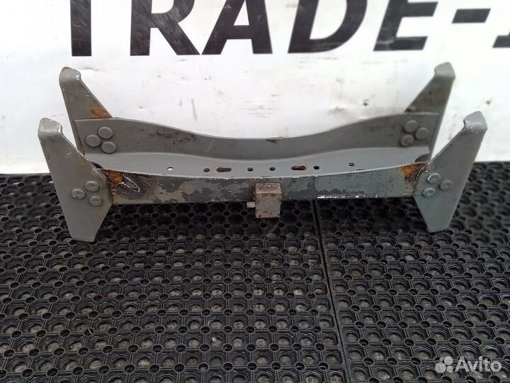 Траверса рамы поперечная