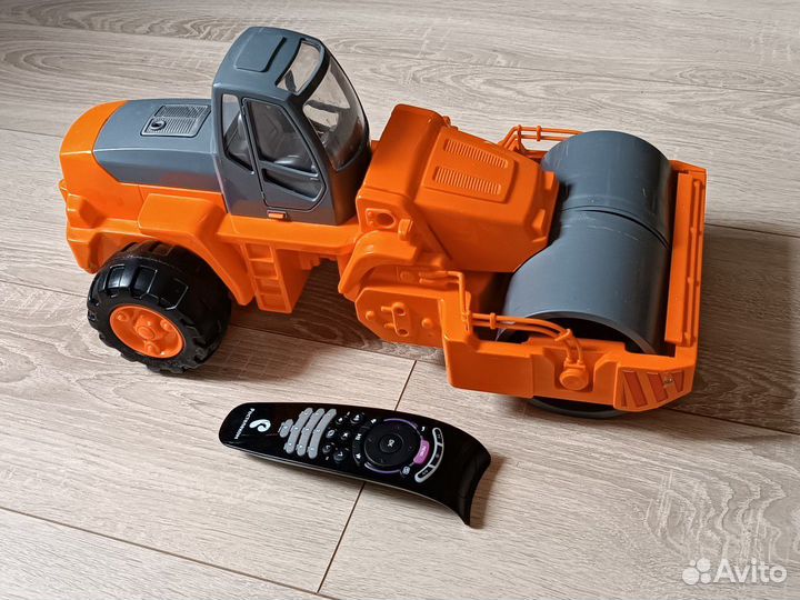 Игрушечные машинки