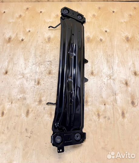 Балка поперечная кпп Suzuki Grand Vitara TD54W