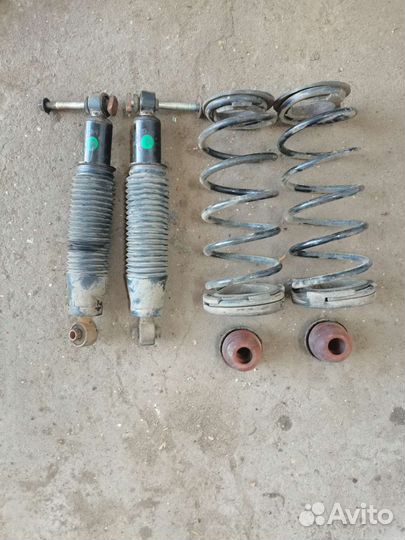 Амортизатор передний-задни пружины hyundai solaris