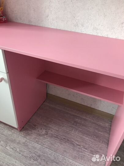 Детский письменный стол