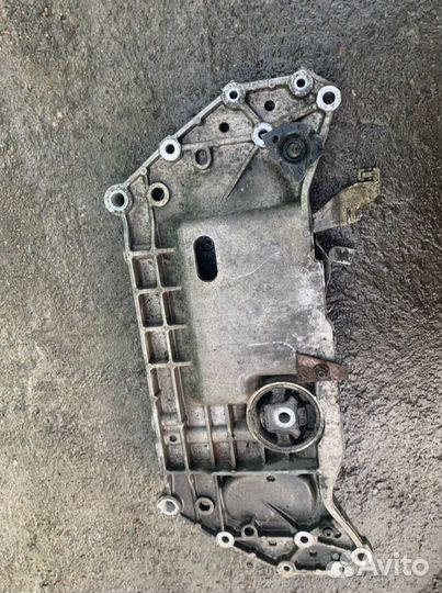 Балка подмоторная A3 (8P1) 2003-2013;A3 (8PA) Spor