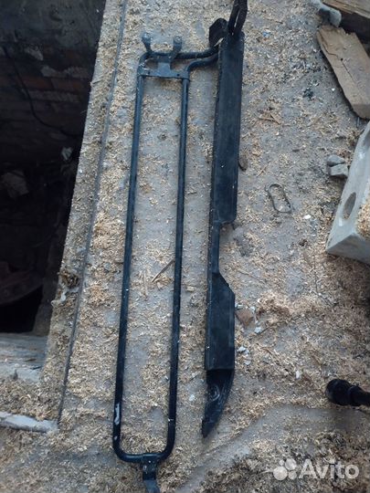 Радиатор масляный Ауди А8 Д2 2.8 АКПП