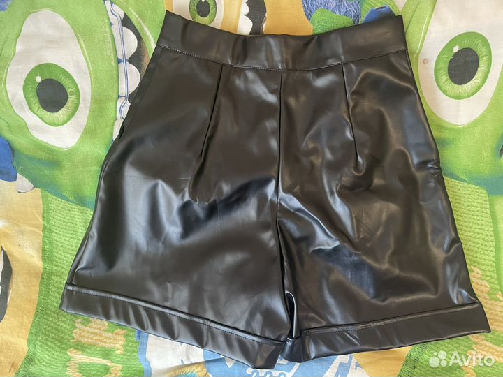 Шорты женские