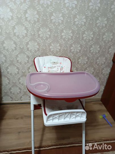 Детский столик для кормления