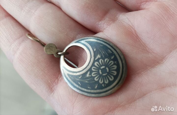 Серьга серебряная