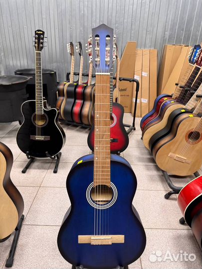 Гитара новая шестиструнная