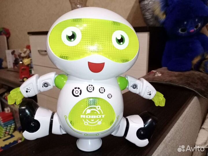 Робот танцующий