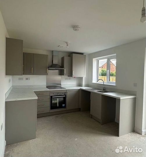 Кухня угловая на заказ для европланировки