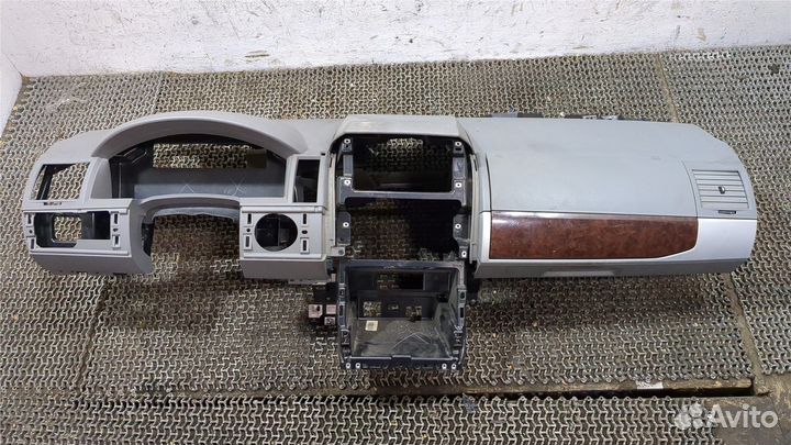 Панель передняя салона Chrysler Town-Country 2008, 2009