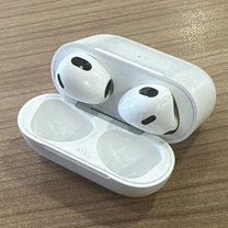 Airpods 3 б/у левый и правый наушники