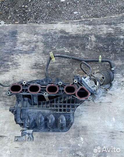 Коллектор впускной с дросселем Хонда CR V3 Црв3