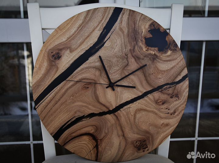 Часы подарочные из дерева, часы из смолы