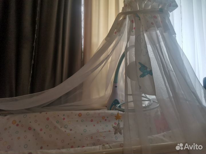 Балдахин с держателем и бортики