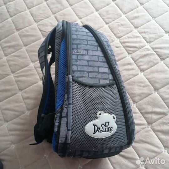 Школьный ранец