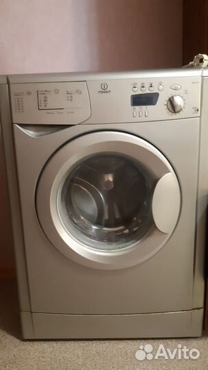 Стиральная машина бу Indesit на запчасти