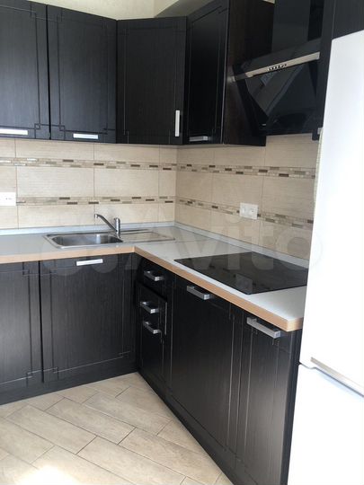 2-к. квартира, 60 м², 16/23 эт.