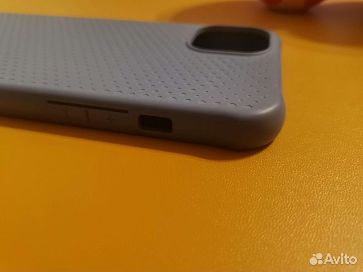 Чехол UAG iPhone 13