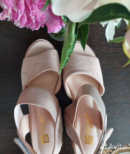 Босоножки женские