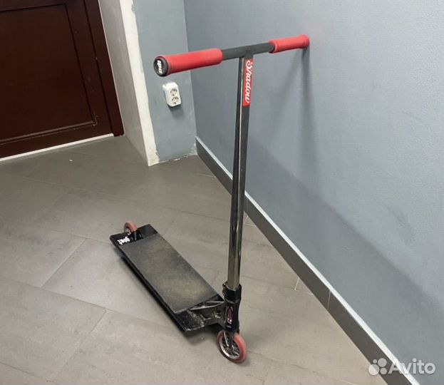 Трюковой самокат кастом стрит